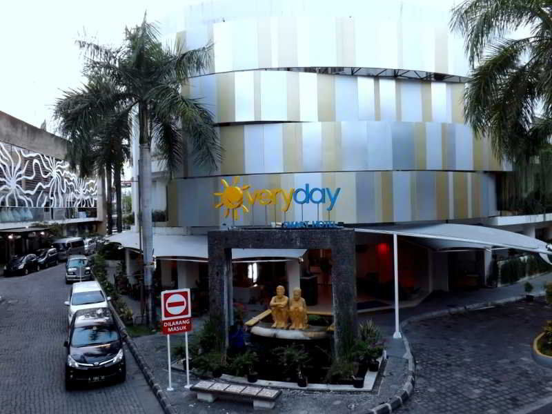 Everyday Hotel Kuta Central Kültér fotó